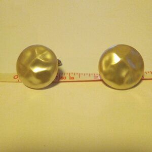 Vintage Pearl Cufflinks 1950s With Gold Under Back Ground